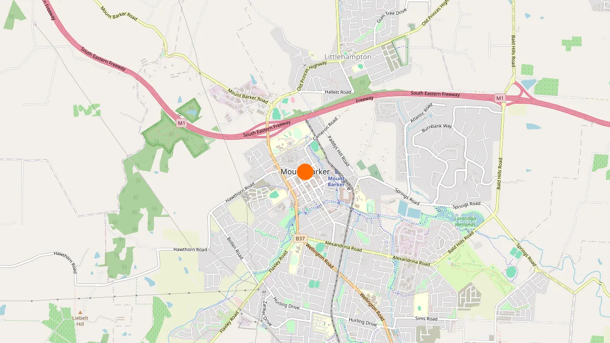 Rubbish removal service in Mount Barker, Adelaide near Mount Barker Summit